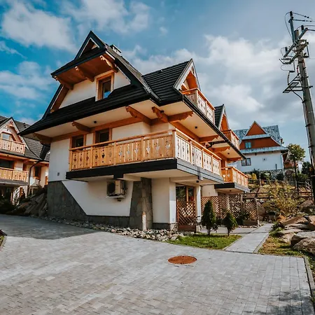 Chalet Mountain Base - Dom Hrabiego *